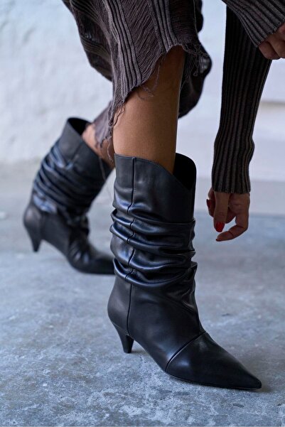 PELİN'İN AYAKKABILARI SEUL SİYAH DERİ ÇİZME