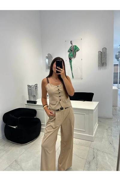 LaGrace Bej düğmeli askılı bluz