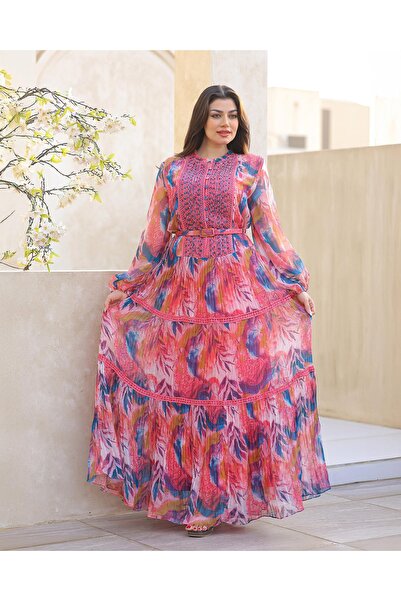 Opera Fashion Luxurious floral chiffon dress with crystal embellishments on t...