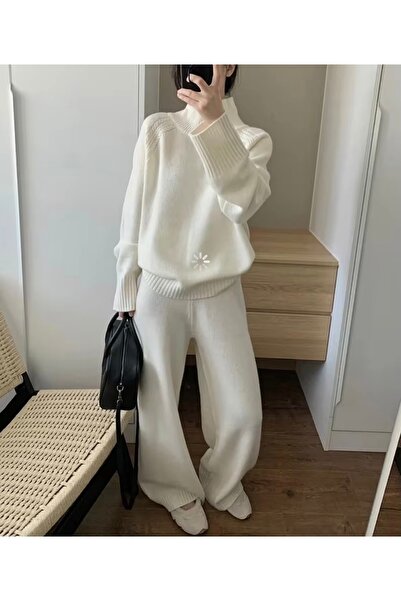 ZM Two-piece set made of 100% wool, light beige