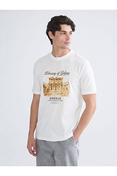 LC Waikiki Nevavm Oval Collar Combed Cotton Men's T-Shirt with a Difference