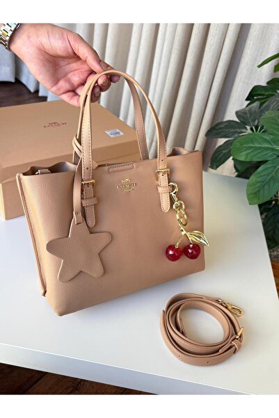 GGGG Bags with their accessories