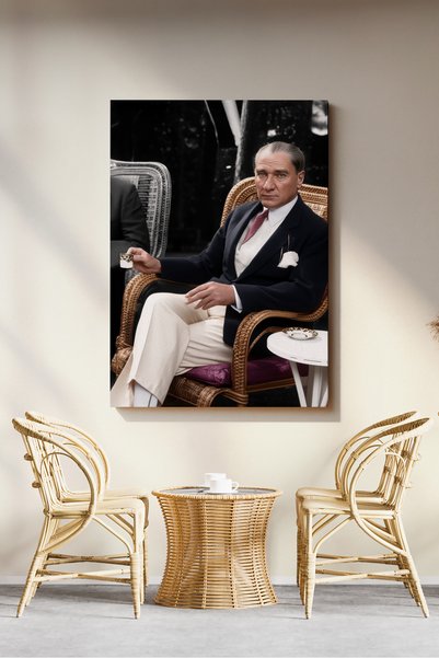 Mushen Studio 4K Ultra Yüksek Kalite Kahve İçen Mustafa Kemal Atatürk - Kanvas Tablo Salon Dekoru Yatak Odası Dekoru Modern Ev Dekorasyonu Estetik Duvar Sanatı Dekoratif Tablo İç Mekan Tasarımı Şık Duvar Süsü