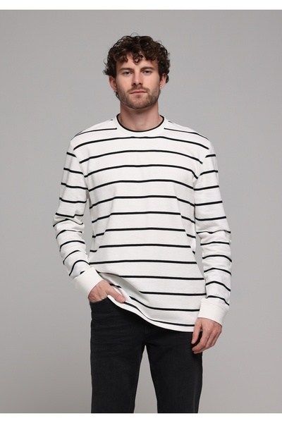 Colin's Comfort Fit Round Neck Striped Men's White Long Sleeve T-Shirt