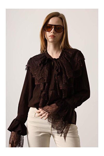 Coral Kolları Ve Önü Dantelli Gömlek 34512 Kahve