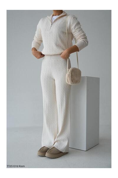 Coral Zippered Knitwear Set Tt251019 Cream