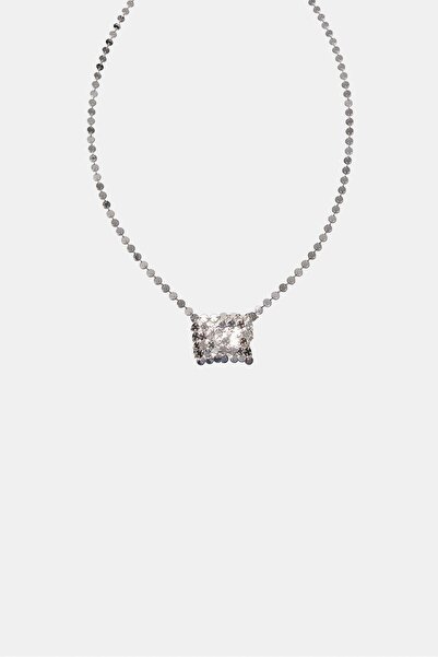 Stradivarius قلادة ساحرة من شبكة معدنية