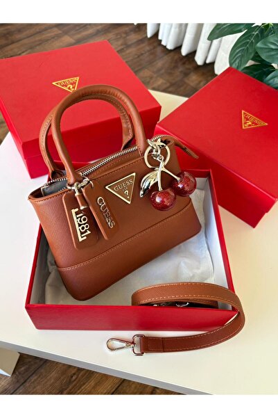 GGGG شنط معا ملحقاتها