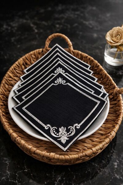 Yavuzhan Metal 6’lı Siyah Tabanlı Beyaz Nakışlı Sunum Peçetesi Kahve ve Çay A...