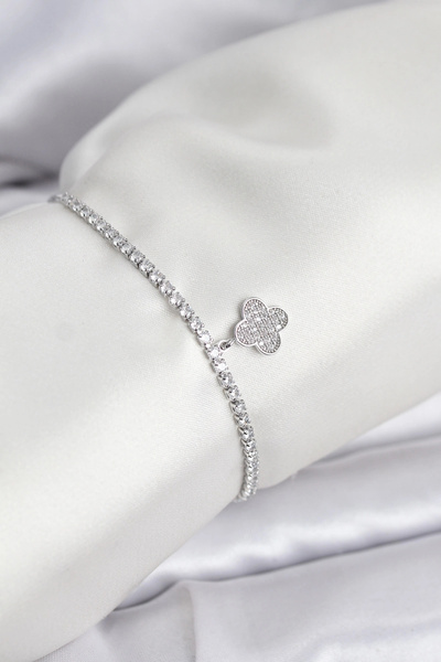 Clariss سوار يونكا موديل زيركون بحجر الزركون الفضي اللون مع رافعة للمياه