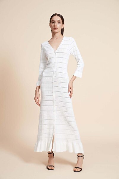 Yola فستان ماكسي محبوك بأكمام ثلاثة أرباع