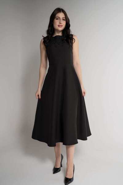 Nichii Black Plain Midi A-Line Dress