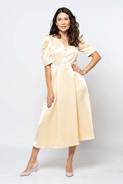 Nichii Green Solid Midi V-Neck Dress