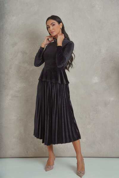 Nichii Black Solid Midi A-Line Dress