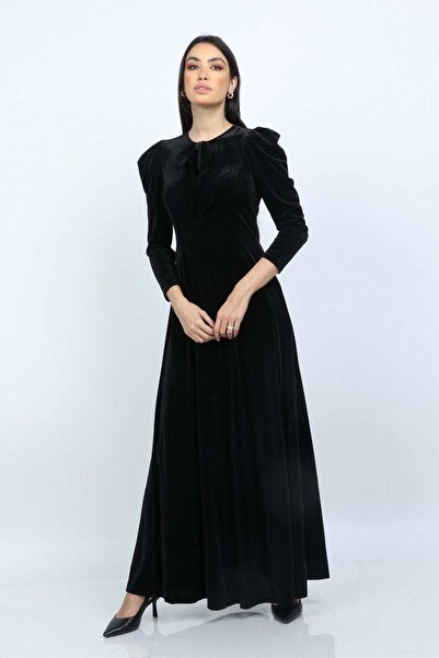 Nichii Black Solid Maxi Long-Sleeve Dress