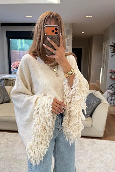My Loore Women's Ecru Tassel Sleeve Knitwear Crop Sweater Mlb143