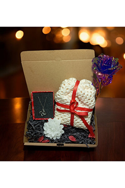 My Scialle Sevgililer Günü Hediye Seti Kutulu ( %100 El Örgüsü Bere,Kolye,Mum...