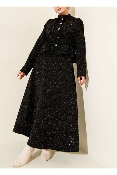 Burcia طقم مكون من قطعتين مع تنورة مزينة بالأحجار الصغيرة