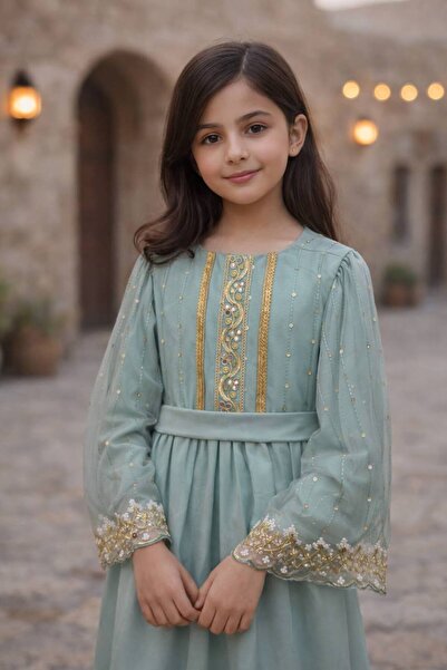 La reina petite جلابية شعبية تركواز للسن المحير وللبنات المحجبات من لارينا بتيت