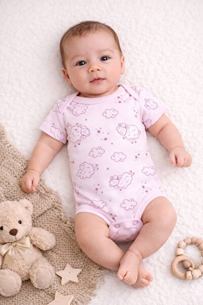 Babytoo بدلة قصيرة الأكمام للفتيات الصغيرات بنقشة خروف مع أزرار كبس