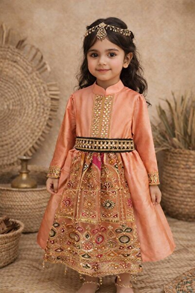 La reina petite فستان شعبي خوخي مع حزام من لارينا بتيت