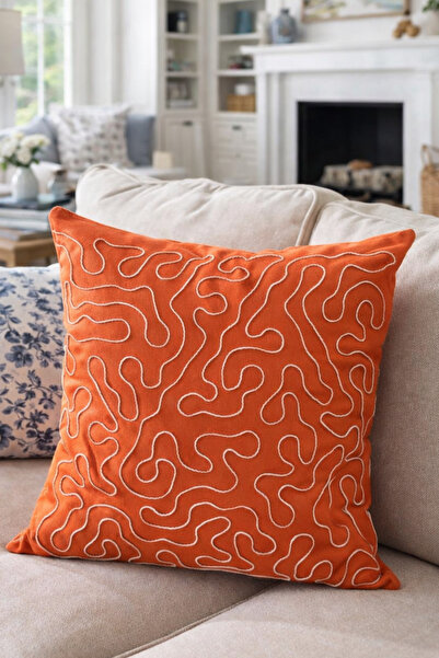 Pilloveland غطاء وسادة مطرز بخيوط - 43*43 سم - لون بيج - PNK001