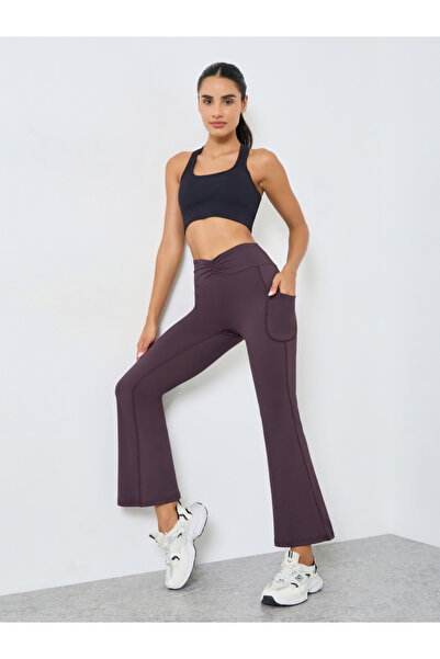 Styli Women Front Ruched Flared Leggings