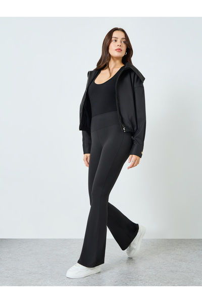 Styli Women Black High Waist Flare Leggings