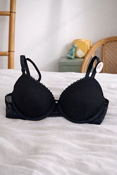 SCM LINGERIE DANTELLİ DOLGULU SİYAH SÜTYEN