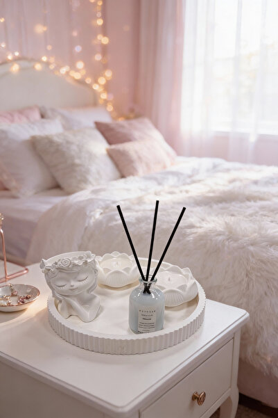 Fitruka Vanilya Kokulu Oda Kokusu ve 2’li Lotus Mum Seti – Dekoratif Tepsi Üz...