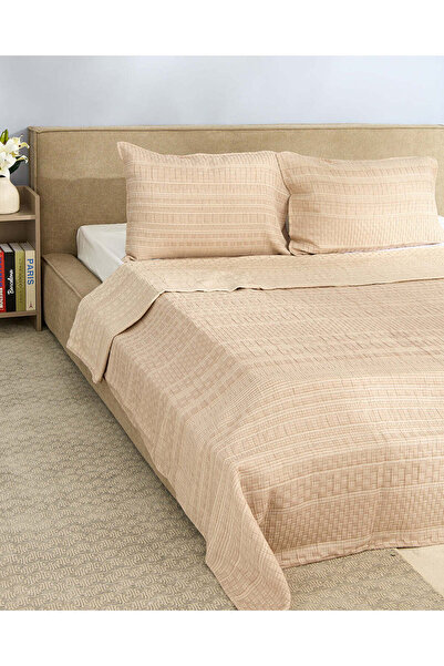 REDTAG Beige 3 Piece Jacquard Bedspread (King Size)