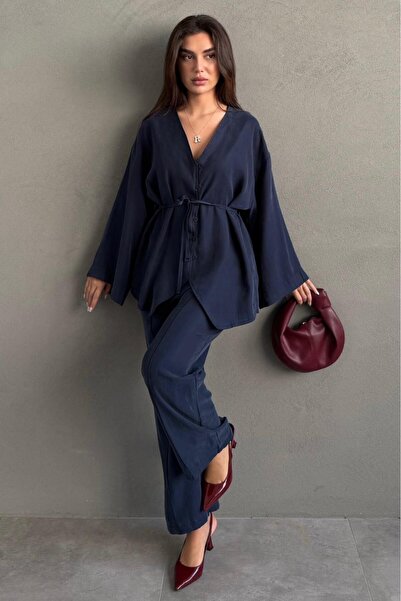 Madmext Costum pentru femei, albastru bleumarin, cu decolteu în V, cu nasturi...