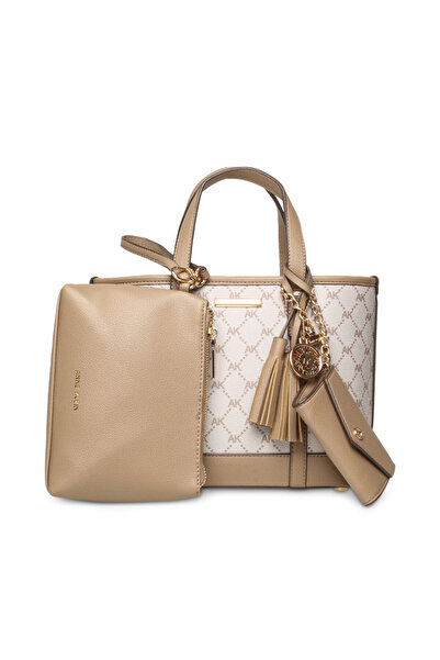 Anne Klein حقيبة كتف مزينة بشعار العلامة التجارية