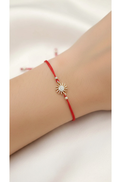 Arlen Fox Güneş Figürlü Kırmızı İpli Marteniçka Bileklik - Ayarlanabilir El Y...