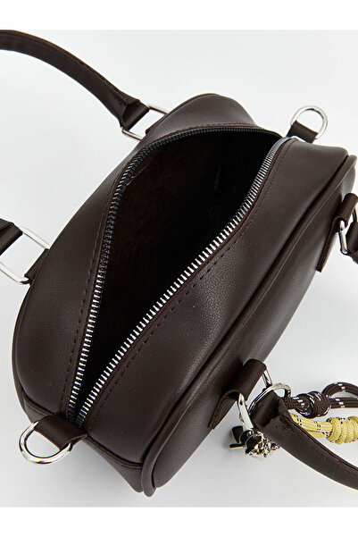 LC Waikiki Дамска чанта за рамо с кожена визия