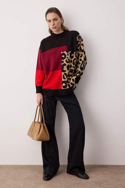 Trendyol Modest Μαύρο κόκκινο λεοπάρ πλεκτό πουλόβερ με λεπτομέρειες TCTAW26A...