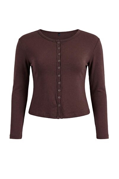 Trendyol Curve Brown Snap Crop Boy Basic Knitted Plus Size Blouse Tbbaw26Af00119