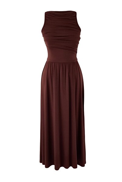 ترينديول كوليكشن فستان بني على شكل حرف A/على شكل جرس بياقة قارب ورباط طويل فا...