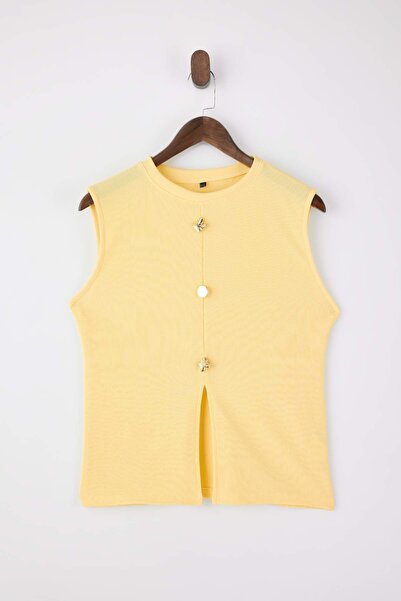 Trendyol Curve Vestă de mărime obișnuită guler rotund cu buton galben pentru ...