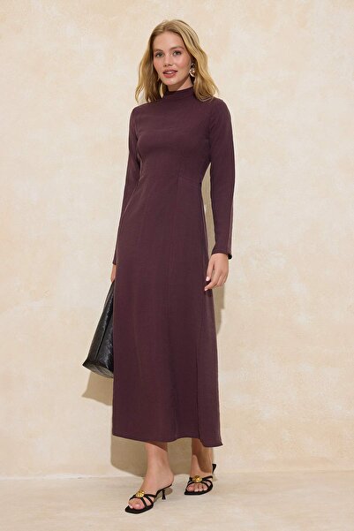 Trendyol Modest Weinrotes Kleid aus weichem Modalstoff mit Gürtel in der Tail...