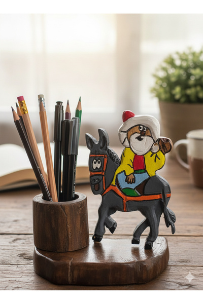 TOLGA’S WORKSHOP El Oyması Nasrettin Hoca Figürlü Ahşap Kalemlik