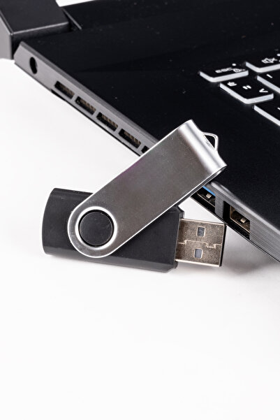 Jopus USB 2.0 Flash Memory Plastic with Metal Cover 16 Gb Su-107