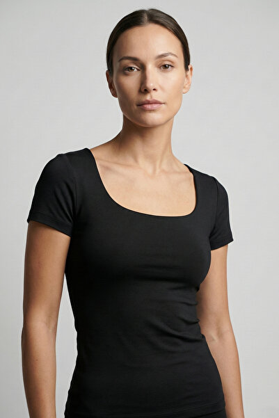 Şiir Pella Γυναικείο κορμάκι εφαρμοστό με τετράγωνο λαιμόκοψη, διπλής στρώσης...