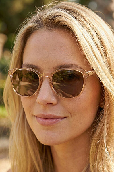 sun factory نظارات شمسية نسائية مستقطبة بلون العسل 1324 C2020 - TR90 إطار مرن...