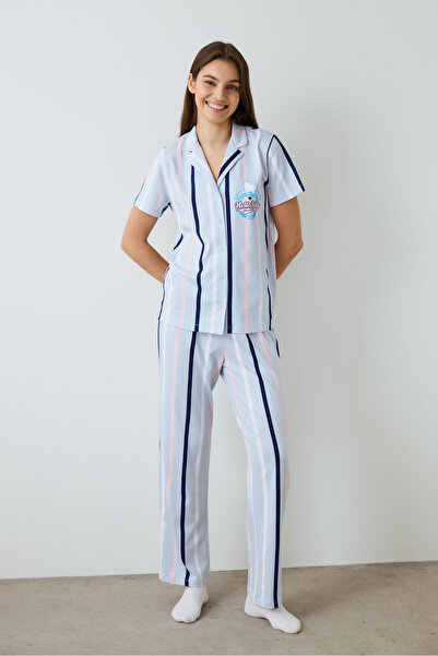 Penti Hellblaues Sanrio-Pyjama-Set aus Baumwolle mit gestreiftem Hemdkragen u...