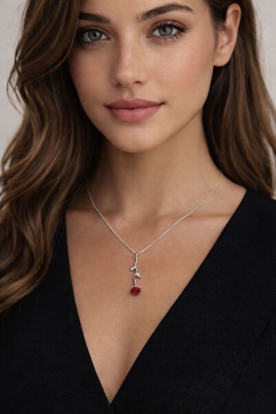 Skygo Gümüş Kaplama Kırmızı Gül Figürlü Kadın Kolye - TJ-BKO6441