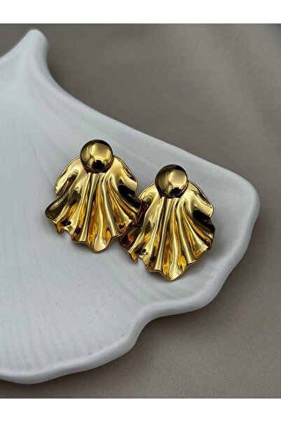 Luseda أقراط من الفولاذ غير قابلة للتلطيخ على شكل تمثال ذهبي اللون