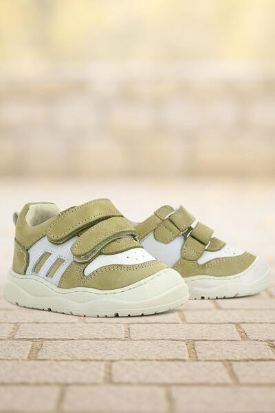 Rakerplus حذاء رياضي للأطفال من الجلد الطبيعي باللون الأخضر