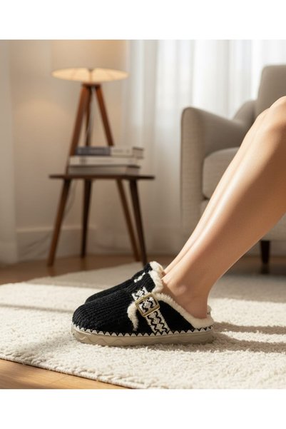SCL Slc Women's Buckle Closed House Slippers Winter Slippers