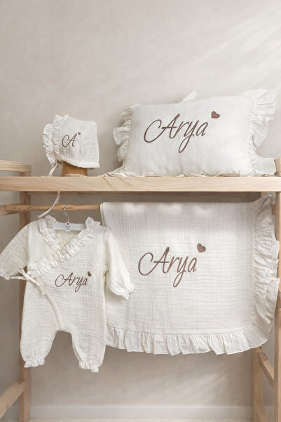 hobittubaby İsim Nakışlı 4 Parça Müslin Bebek Hastane Çıkış Seti – Kişiye Öze...